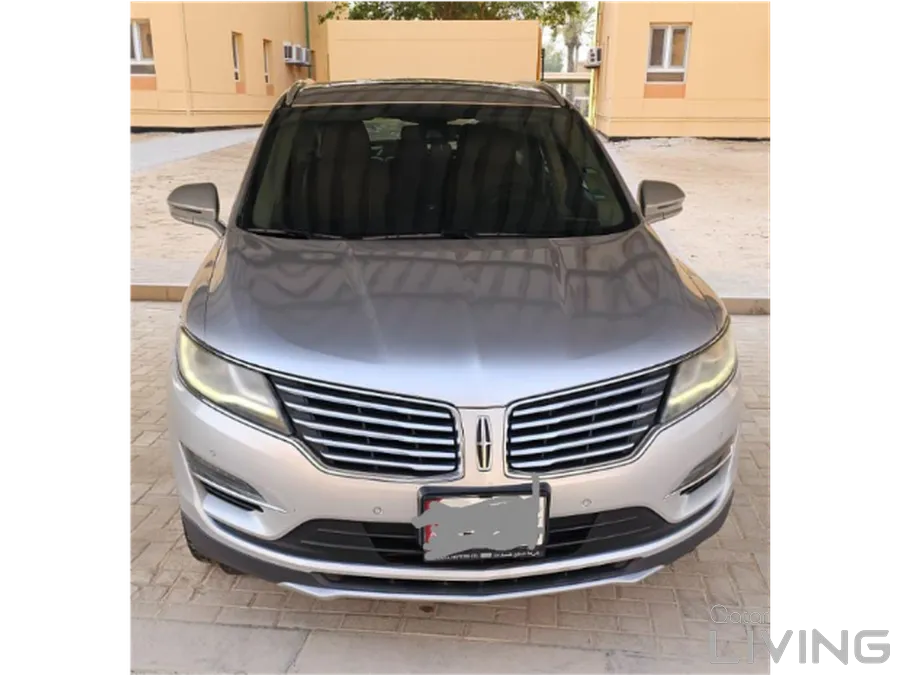 Lincoln MKC 2015 First registration : 2018 Color : Silver Seater : 5 Engine : 2.